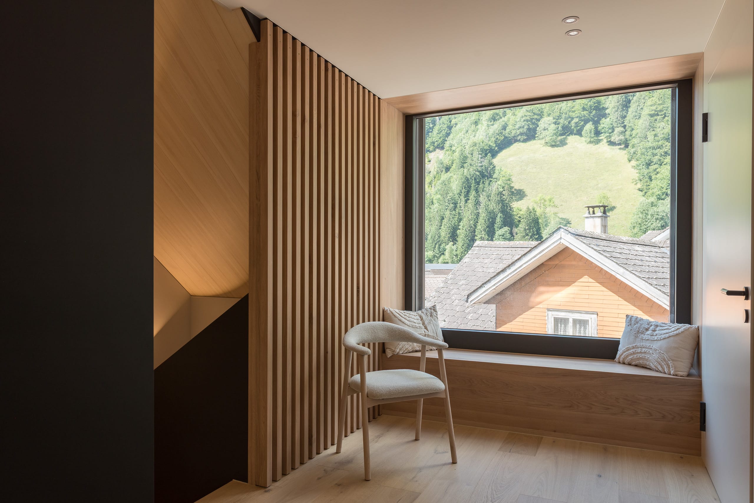 mehrfamilienhaus-muotathal-architekturfotografie-14
